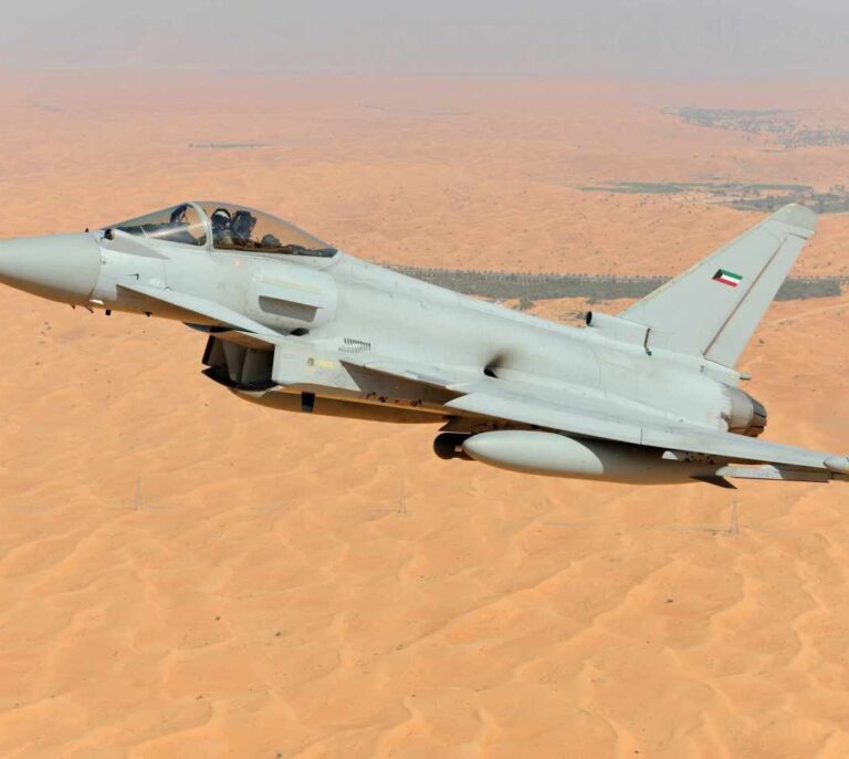 El bulo del día: España compra 50 aviones a Alemania por la entrega de Puigdemont