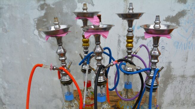 cachimba Los neumólogos piden que las cachimbas se regulen como el resto de productos de tabaco.