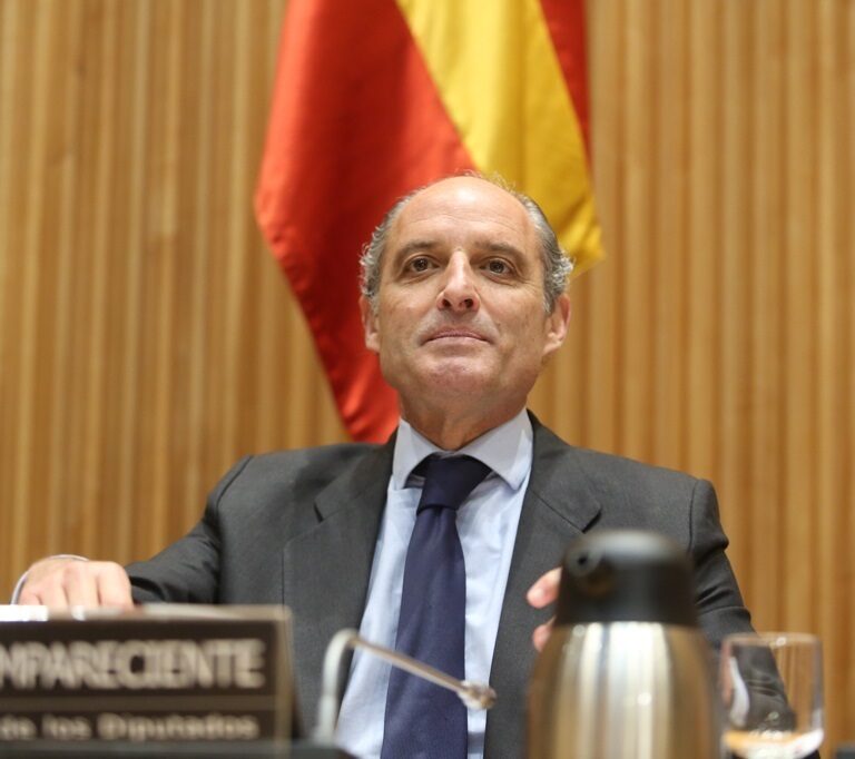 Hacienda corrobora que el PP de Camps pagó con la caja 'b' a la trama Gürtel