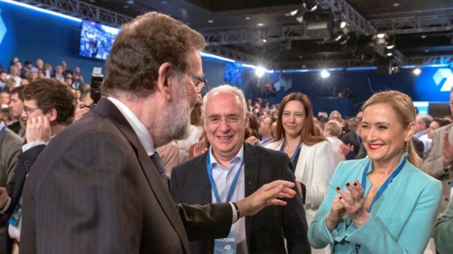 Rajoy ignora la polémica Cifuentes y arremete contra los "inexpertos lenguaraces" de Cs