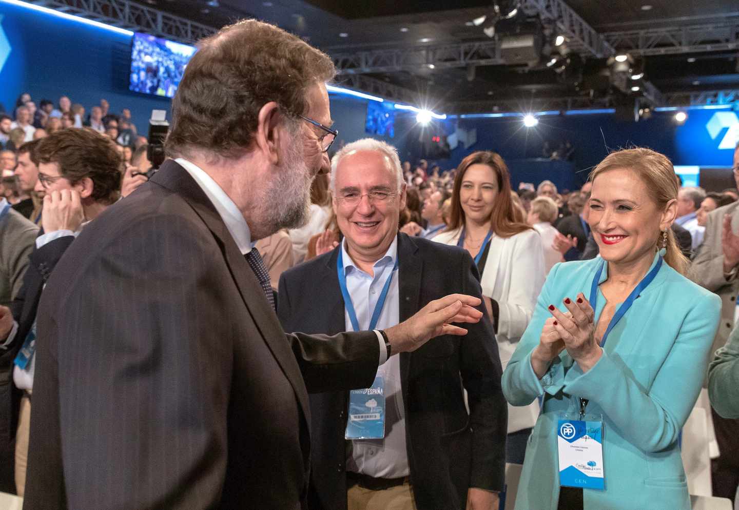 Rajoy ignora la polémica Cifuentes y arremete contra los "inexpertos lenguaraces" de Cs