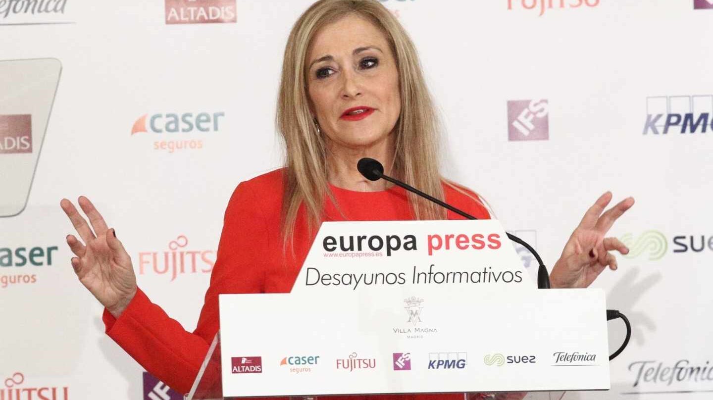 La presidenta de la Comunidad de Madrid, Cristina Cifuentes, en una comparecencia pública.