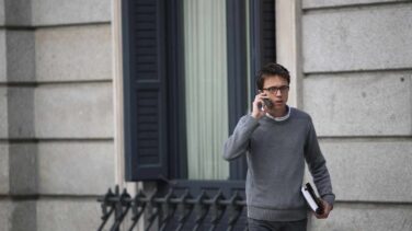 Errejón evita criticar a los concejales díscolos de Madrid y confía en que Carmena cuente con "los mejores"