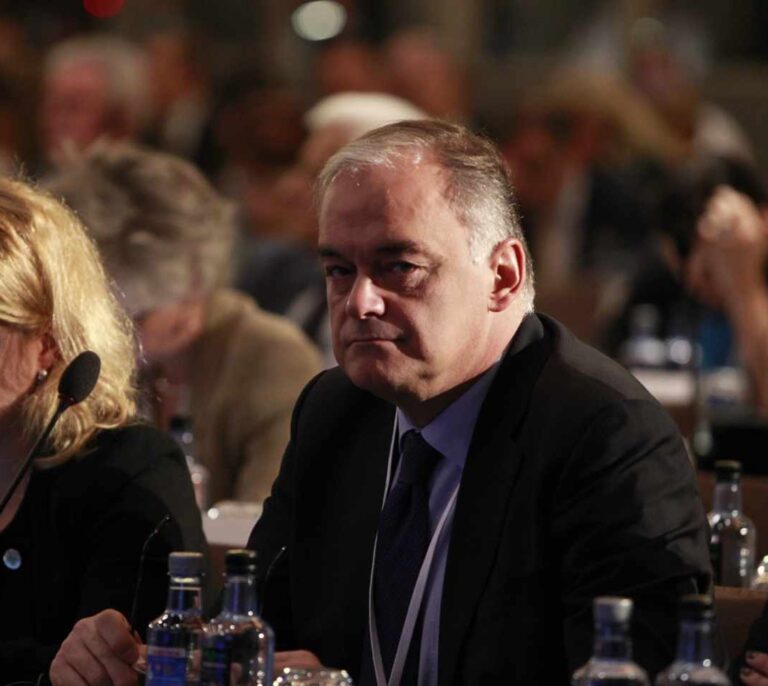 Carta del PP a los eurodiputados: "Algo no funciona en la Unión Europea"