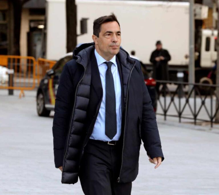 La ex cúpula de los Mossos apela a su autonomía ante el Govern para salvarse