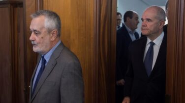 Chaves y Griñán: de la teoría de "los cuatro golfos" a reconocer un "gran fraude"