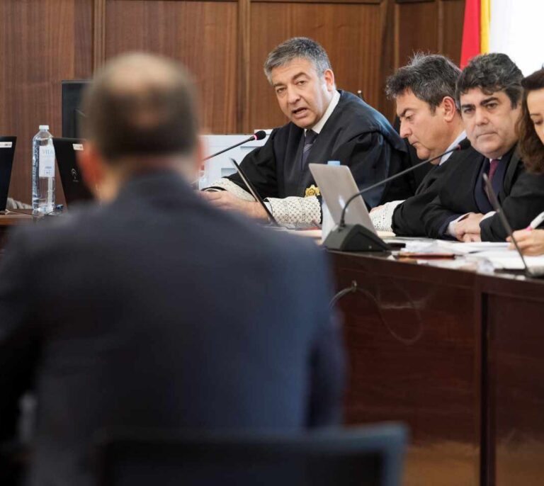 La Guardia Civil sostiene que el Gobierno andaluz conocía el sistema de ayudas de los ERE
