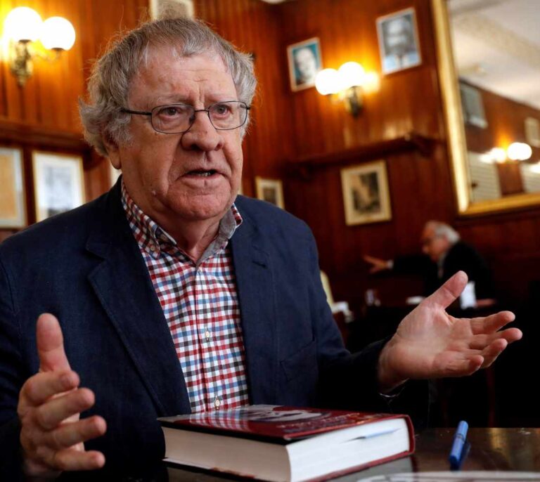 Las memorias de Ian Gibson, 'Un carmen en Granada', Premio Comillas de Historia