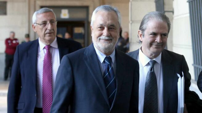Griñán se ratifica en que el escándalo de los ERE merece "responsabilidad penal"