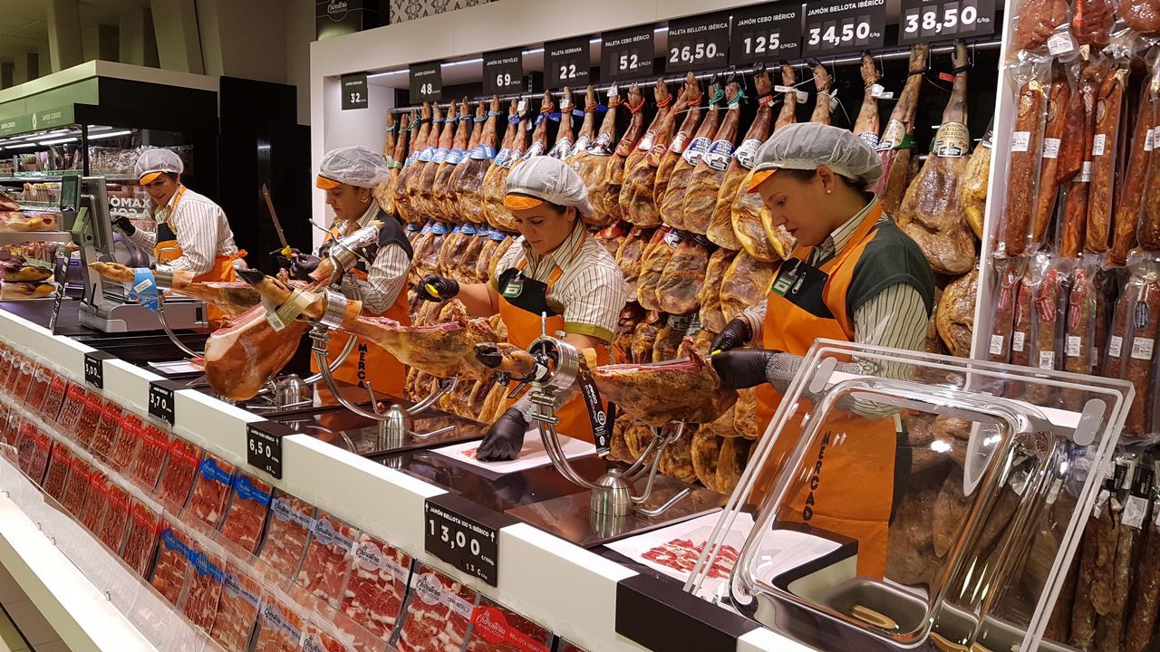 Un grupo chino quiere controlar los jamones de Mercadona.