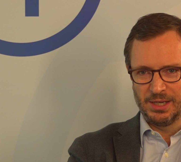 "Casado sería un extraordinario candidato, gusta a todos los sectores del PP"