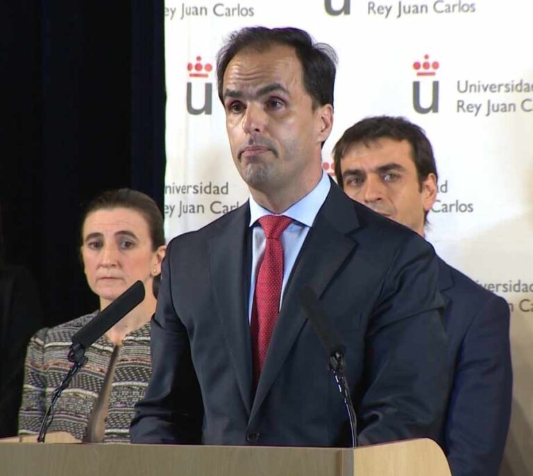 La URJC no retirará el título del máster a Cifuentes hasta que haya sentencia firme