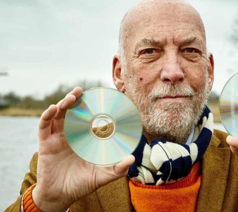 El padre del CD ante su autodestrucción: "está muy vivo pero no tiene futuro"