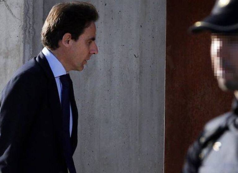 Podemos le pregunta a López Madrid "por qué la Reina le llama compiyogui"
