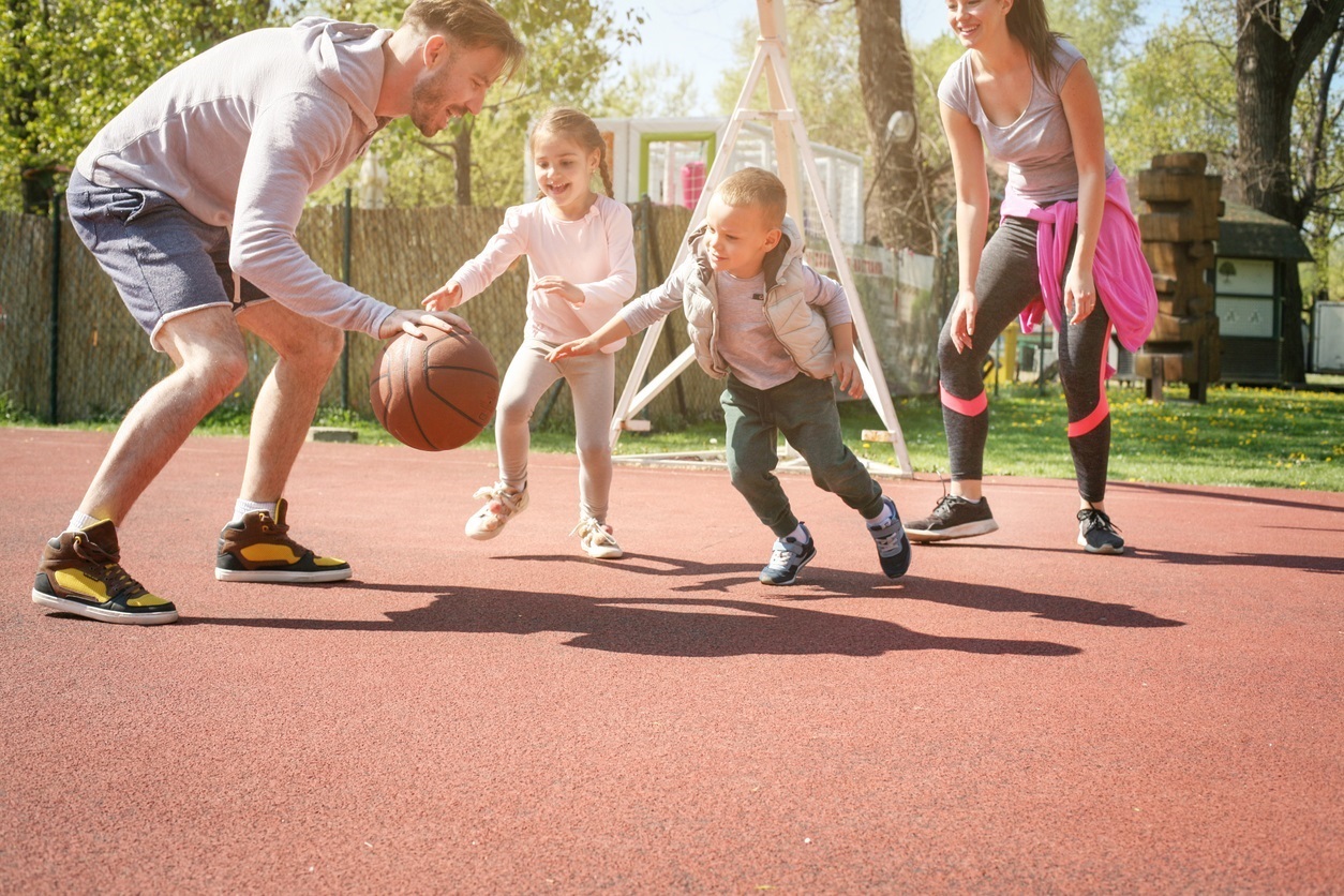 Los niños tienen más resistencia deportiva que los atletas profesionales.