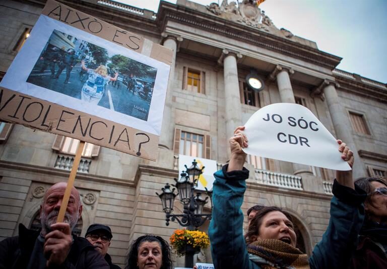 Los CDR protestan sin incidentes ante edificios judiciales y de la Fiscalía