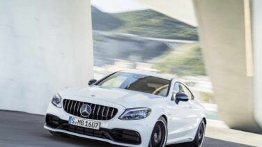 Las dudas sobre la rentabilidad del coche eléctrico hunden a Mercedes en bolsa
