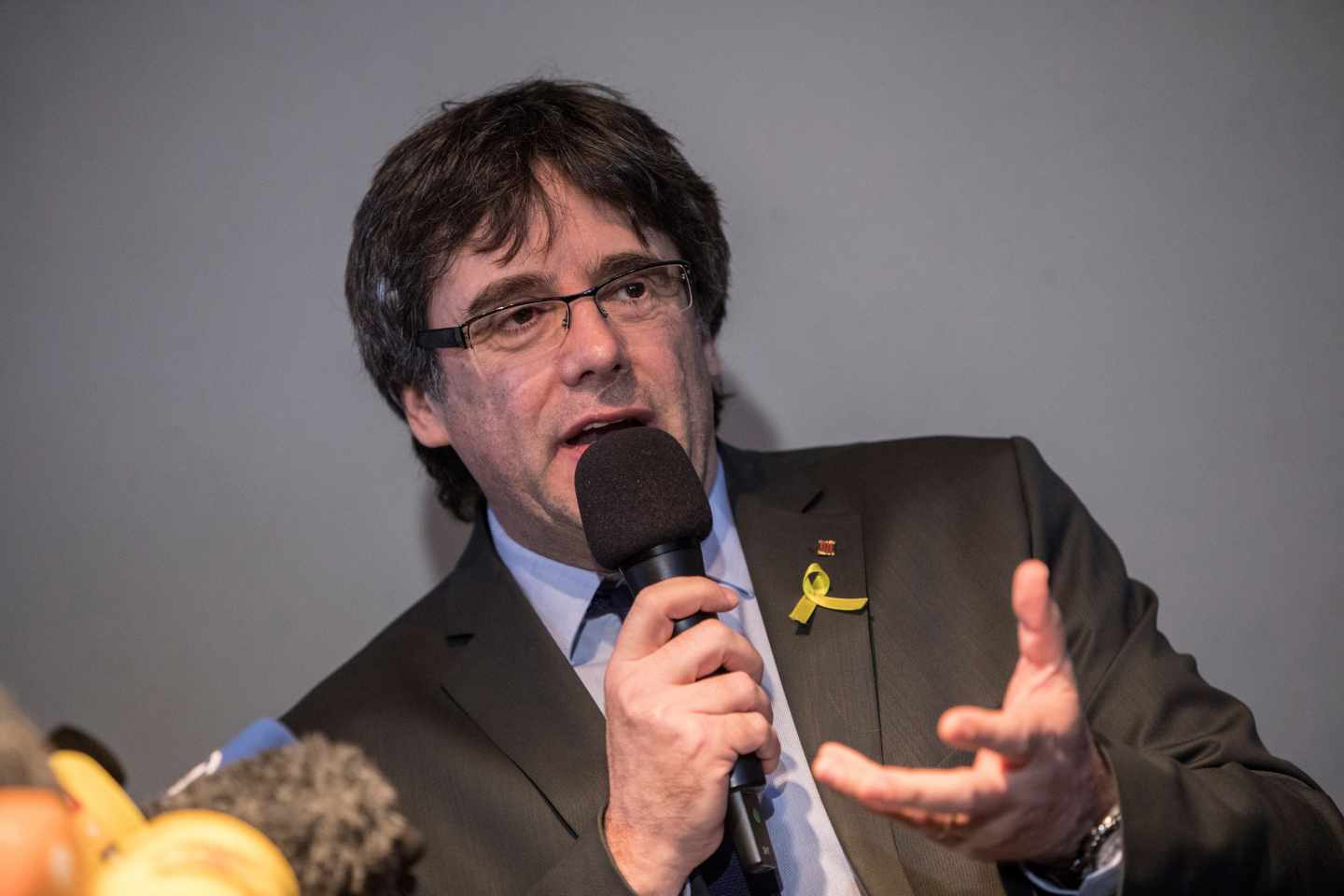 Puigdemont responde al juez Llarena:"No permitiremos que sigan pisando derechos"