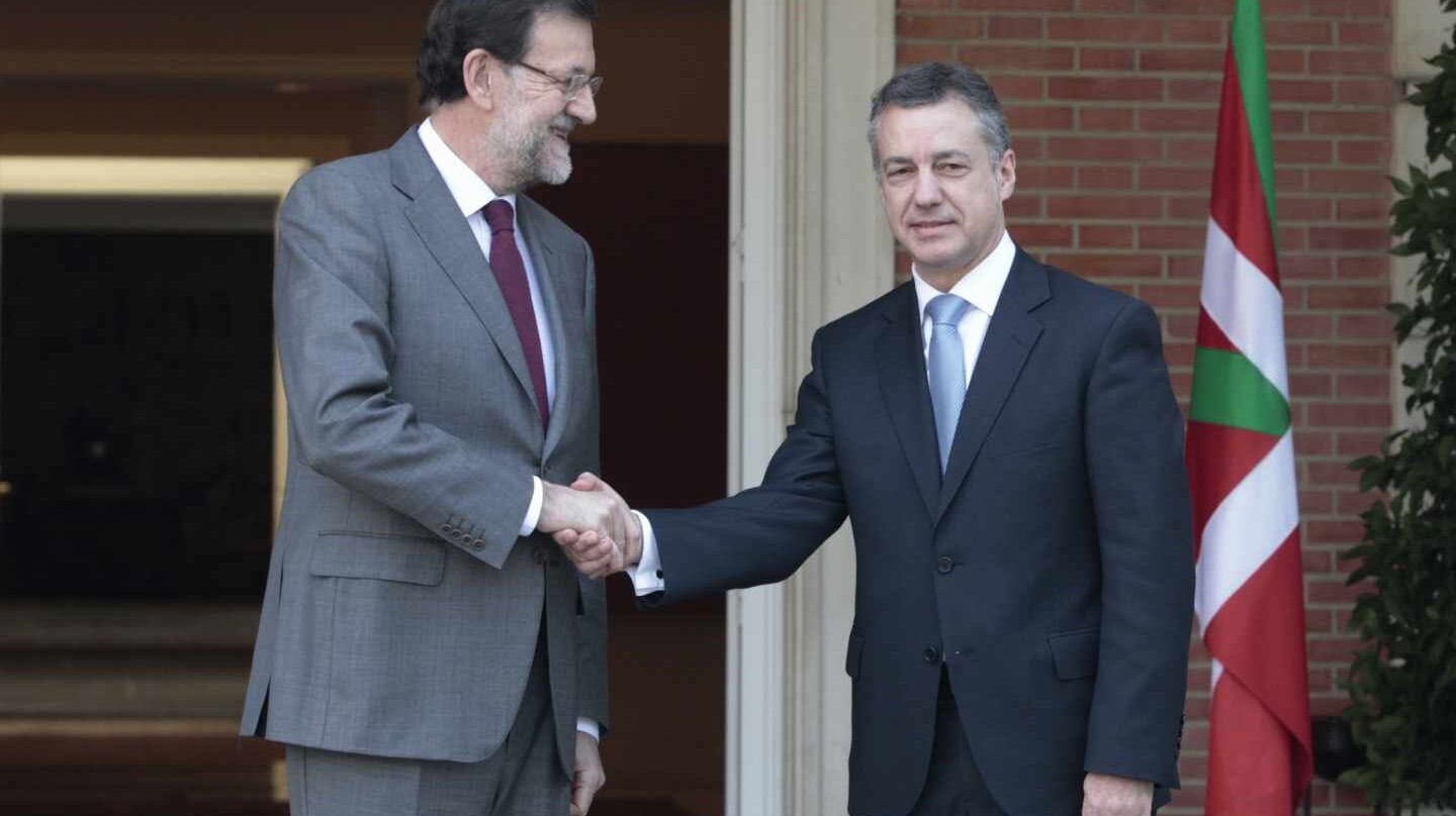El presidente del Gobierno, Mariano Rajoy, y el lehendakari, Íñigo Urkullu.