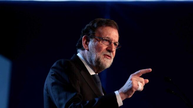 Rajoy convoca un Consejo de Ministros para recurrir al TC la ley de Presidencia