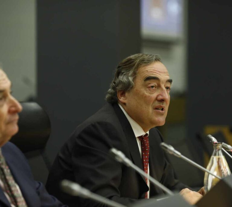 Las empresas fuerzan subidas salariales inferiores a lo pactado con sindicatos