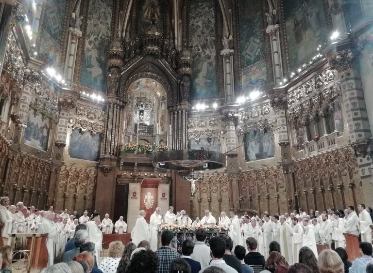 El rezo del abad de Montserrat por los líderes independentistas en prisión