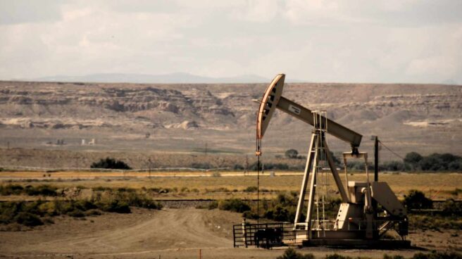 petroleo El petróleo alcanza los 80 dólares por barril por primera vez desde 2014.