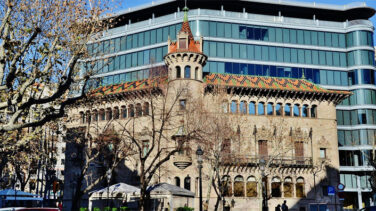 Dimisiones y denuncias de la CUP: las irregularidades de Convergencia en la Diputación de Barcelona