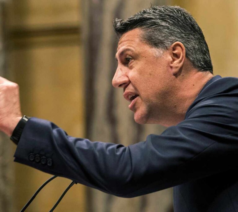 Albiol: "El nuevo Govern es un claro mensaje de provocación y conflicto"