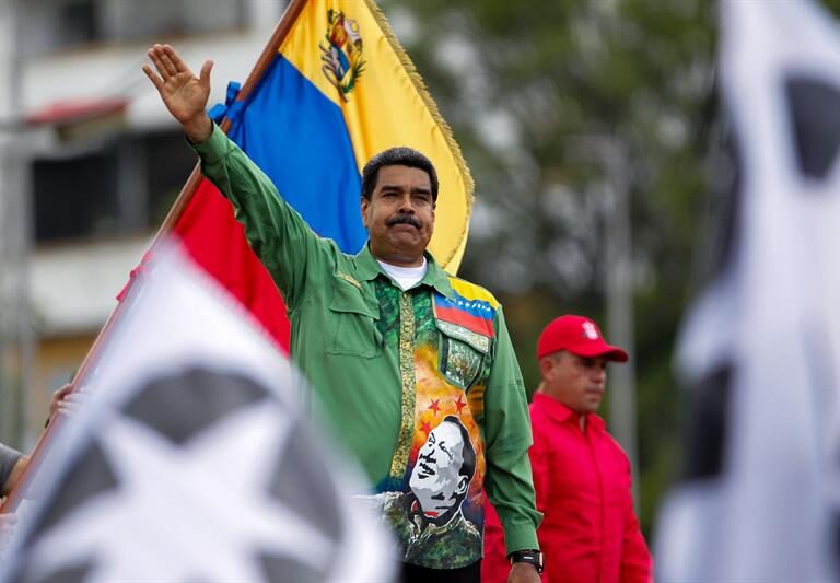 Maduro se ve ganador en unas elecciones cuestionadas que hunden más a Venezuela