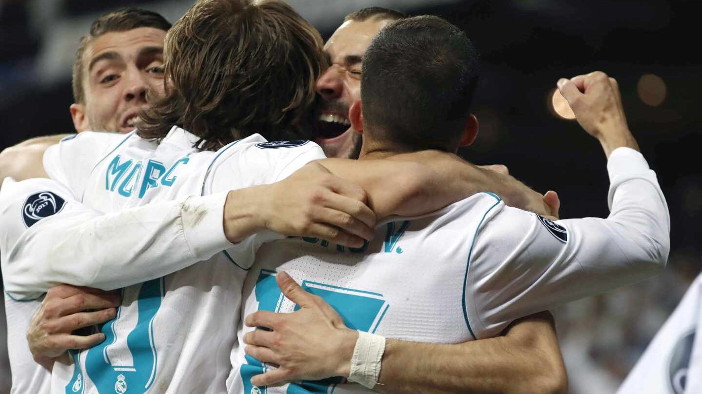 Benzema, tras uno de sus goles al Bayern.