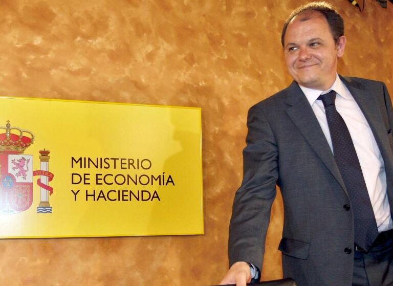 El PSOE pactó nombrar a Vegara número dos del Banco de España antes de la moción