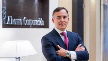 Ahorro Corporación resurge tras el ERE con fichajes para impulsar la banca de inversión
