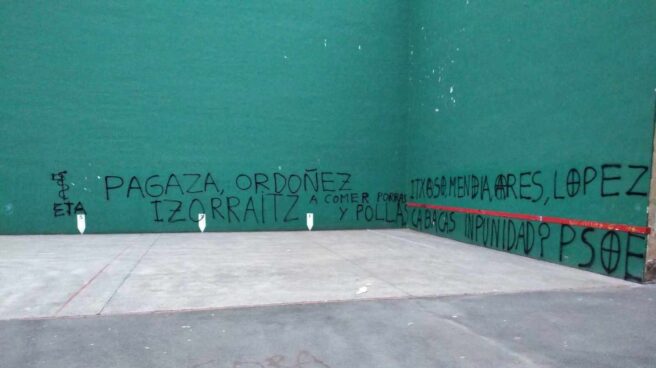 La Ertzaintza investiga las pintadas contra Pagaza, Ordóñez y López en Hernani