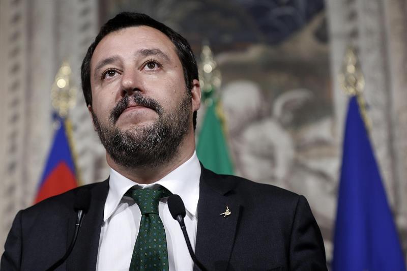 Matteo Salvini, líder de la Liga, amenaza con elecciones si no se acepta su propuesta de gobierno con Di Maio.