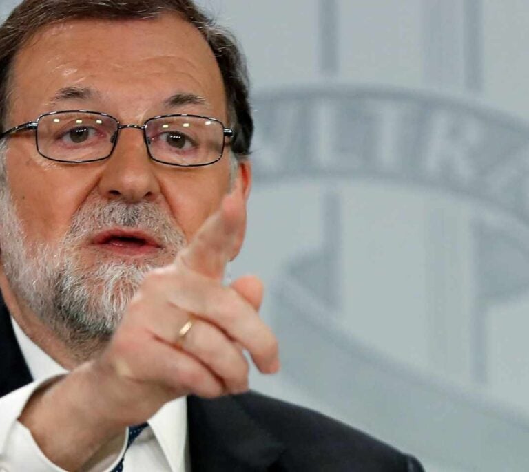 Moncloa agita el fantasma de la crisis para desacreditar la moción de Sánchez
