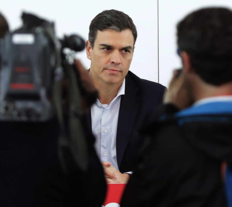 Sánchez propugna un Gobierno del PSOE que "limpiará" y luego convocará elecciones