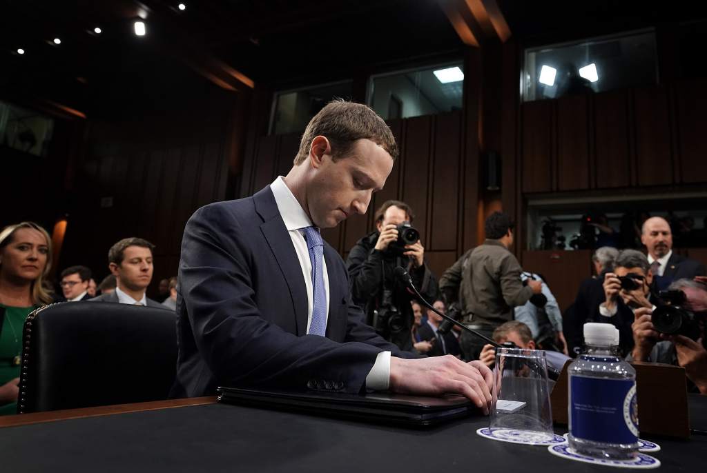 Zuckerberg acudirá al Parlamento Europeo para explicar el escándalo de Facebook