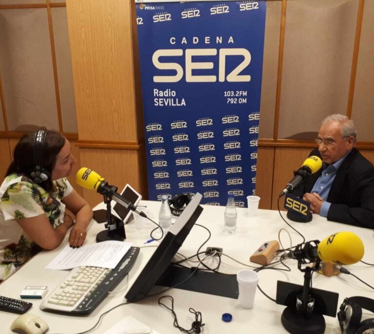 Alfonso Guerra ve al PSOE de Pedro Sánchez "diferente" al suyo