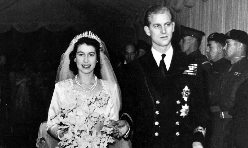 Isabel II y Felipe de Edimburgo en el día de su boda
