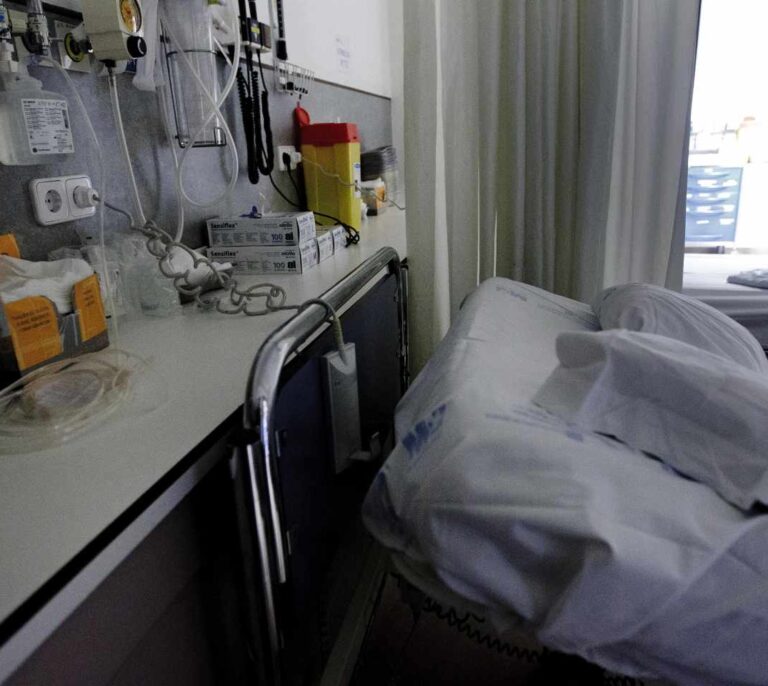 Una encuesta refleja que el 70% de los médicos está a favor de la eutanasia