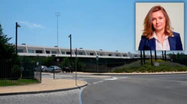 El juez imputa a la promotora de 'La Finca' por los contratos con el comisario Villarejo