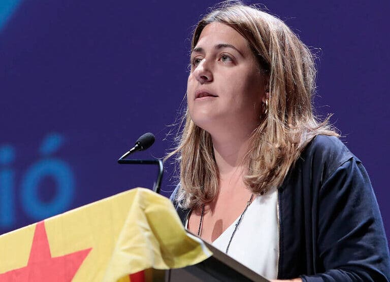 El independentismo posibilista aterriza en Poblet