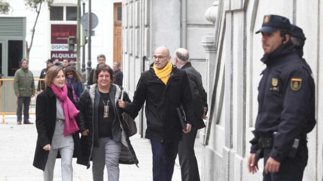 forcadell, bassa y romeva Carme Forcadell, Dolors Bassa y Raül Romeva, antes de entrar al Tribunal Supremo.