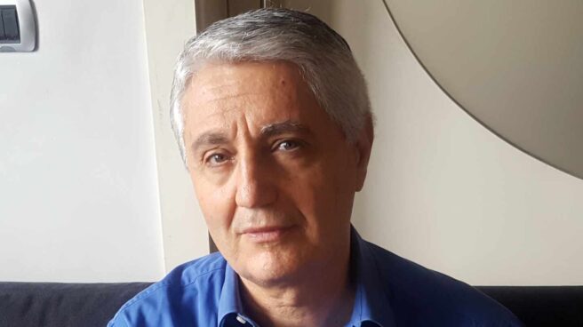 francisco oya cámara Francisco Oya, profesor de Historia expedientado por la dirección del IES Joan Boscà de Barcelona.