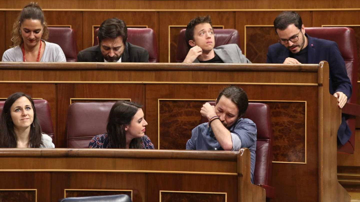 Iglesias rompe a llorar al mencionar las torturas de Billy el Niño.