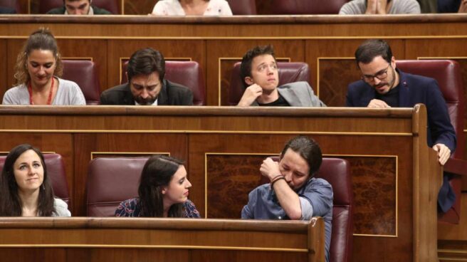 Iglesias rompe a llorar al mencionar las torturas de Billy el Niño.