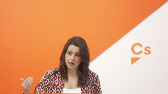 La portavoz nacional de Ciudadanos, Inés Arrimadas, durante la rueda de prensa después de la Ejecutiva.