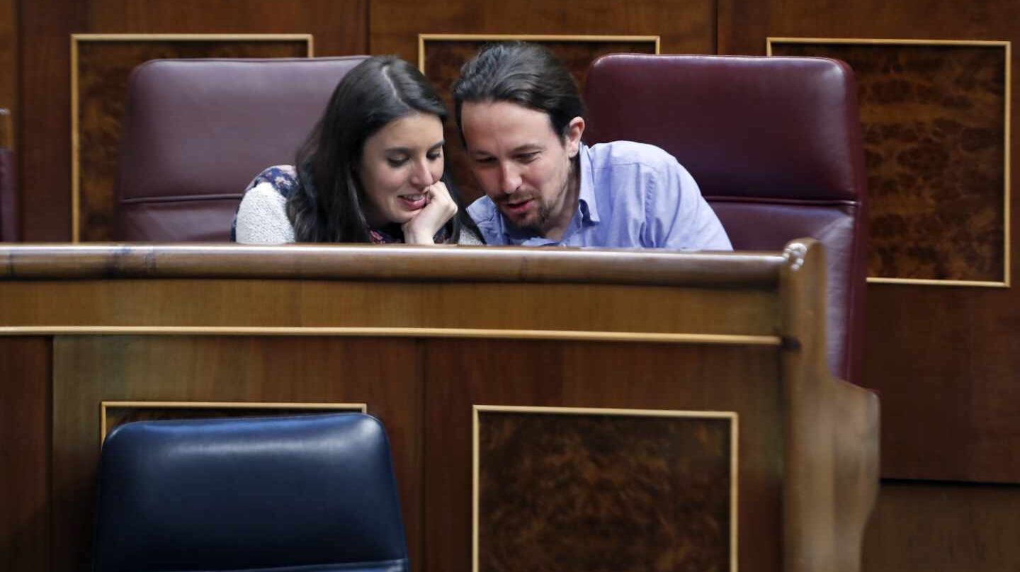 Irene Montero y Pablo Iglesias, este lunes en el Congreso de los Diputados.