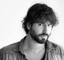 Acusan a Mikel Izal de acoso a mujeres en redes sociales y el músico lo niega "rotunda y categóricamente"